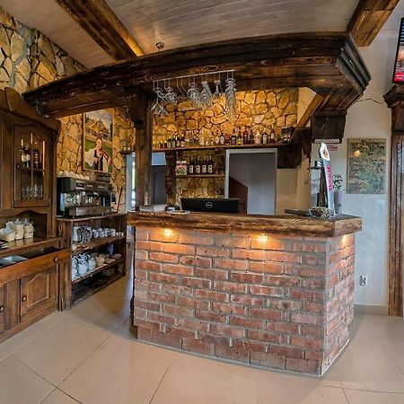 Gosciniec Jurajski Hotel Zarki Kültér fotó